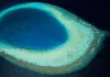 Die Erde von oben: Insel des Nord-Male Atolls,...h GmbH