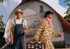 Farmer John - Mit Mistgabel und Federboa <br />©  Kinostar GmbH