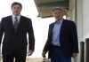 John Crowley (Brendan Fraser) und Dr. John Stonehill...Ford)