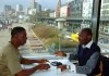 Drama Consult - Sam Aniama und Jude Fejokwu am...Hafen
