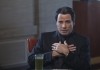 Criminal Activities - Eddie (John Travolta) am Tisch