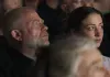 Alles ist gut - Janne (Aenne Schwarz) mit ihrem neuen...eater