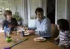 The Boys Are Back - Joe (Clive Owen, Mitte) mit...ulty)