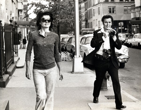 Smash His Camera - Jacqueline Kennedy Onassis and Ron...lella