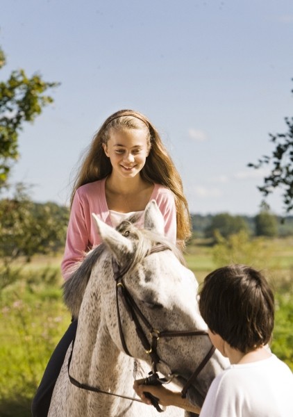 Ein Pferd fr Klara - Klara (Rebecca Plymholt), Jonte...Star