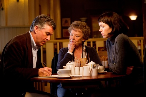 Philomena - Martin (Steve Coogan), Philomena (Judi...ritte