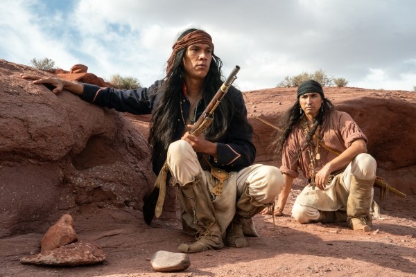 Horizon - Owen Crow Shoe (Pionsenay), Tatanka Means...shim)