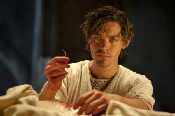 Der Medicus 2 - Tom Payne in  Der Medicus