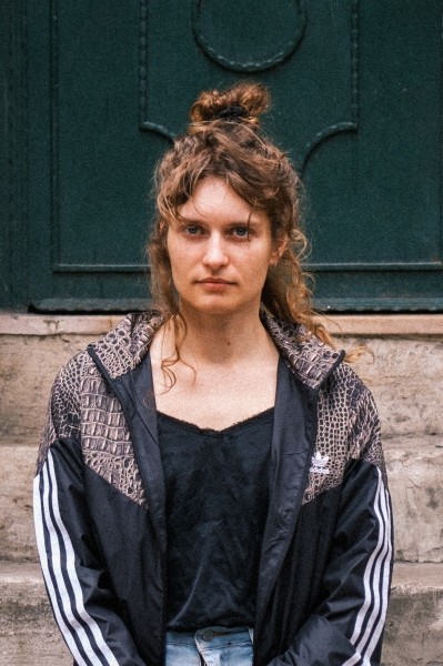 Milch ins Feuer - Justine Bauer (Regie)