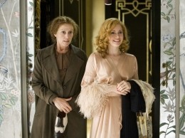Amy Adams und Frances McDormand in 'Miss Pettigrews...r Tag