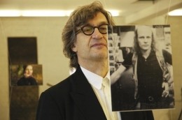 Wim Wenders in der Galerie frher Wegbegleiter - Von...Jahre