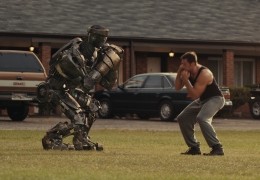 Real Steel - Fight Promoter Charlie (Hugh Jackman)...Atom