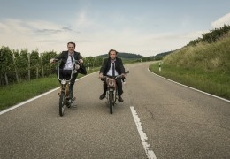25 km/h - Lars Eidinger und Bjarne Mdel