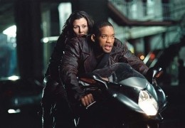 I, Robot mit Bridget Moynahan und Will Smith