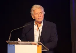 Michael Douglas
