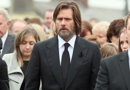 Jim Carrey bei der Beerdigung von Cathriona White
