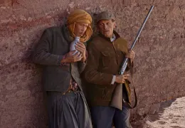 Den Menschen so fern - Mohamed (Reda Kateb, l.) und...ecken
