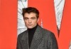 Robert Pattinson 'sp�rt  sein  Alter', wenn er...reht.