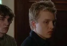 Kyle Gallner und Noel Fisher in 'Red'