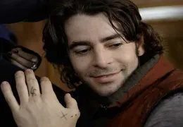 Der gutaussehnde Spanier Carlos (Eduardo Noriega)...mer).