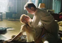 Ursula (Lena Lauzemis) und Broch (Hilmar Thate)