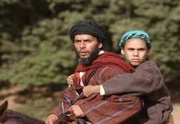 Mustapha (Sami Bouajila) und Za na (Aziza Nadir) sind...h GmbH