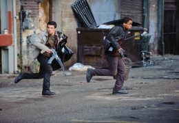 Red Dawn - Robert (Josh Hutcherson) und Daryl (Connor...n.r.)