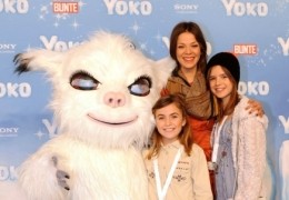 Yoko - Jessica Schwarz mit Jamie Bick und Lilly Reulein