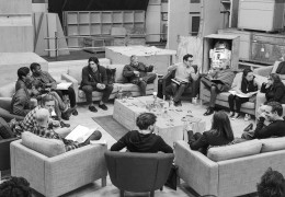 Star Wars: The Force Awakens - 29. April, Pinewood...hts).