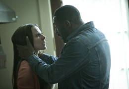 Keine gute Tat - Idris Elba ('Colin') und Kate Del...xis')