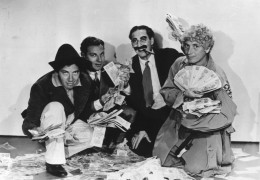 Die Marx Brothers im Krieg - Groucho Marx, Chico...Marx