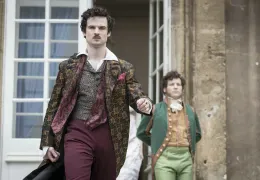 Mary Shelley - Lord Byron (Tom Sturridge)