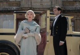 Downton Abbey: A New Era - Laura Haddock als Myrna...Andy