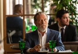 The Old Man - Jeff Bridges als Dan Chase, E.J....aters