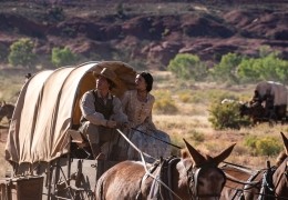 Horizon - Tom Payne (Hugh Proctor), Ella Hunt...sney)