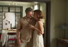 Für immer hier - Eunice Paiva (FernandaTorres) und...ello)