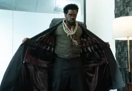 Love Hurts - Liebe tut weh - Mustafa Shakir als The Raven