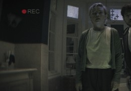 Bone Lake - Jemand hat versteckte Kameras im Haus...chern