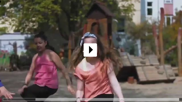 Zum Video: Kids Dance Club