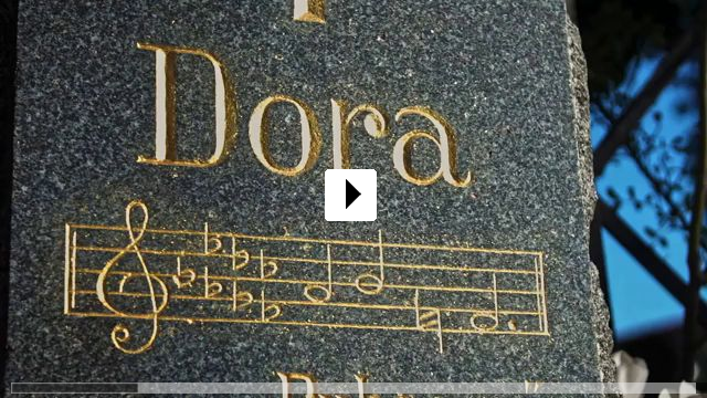 Zum Video: Dora - Flucht in die Musik
